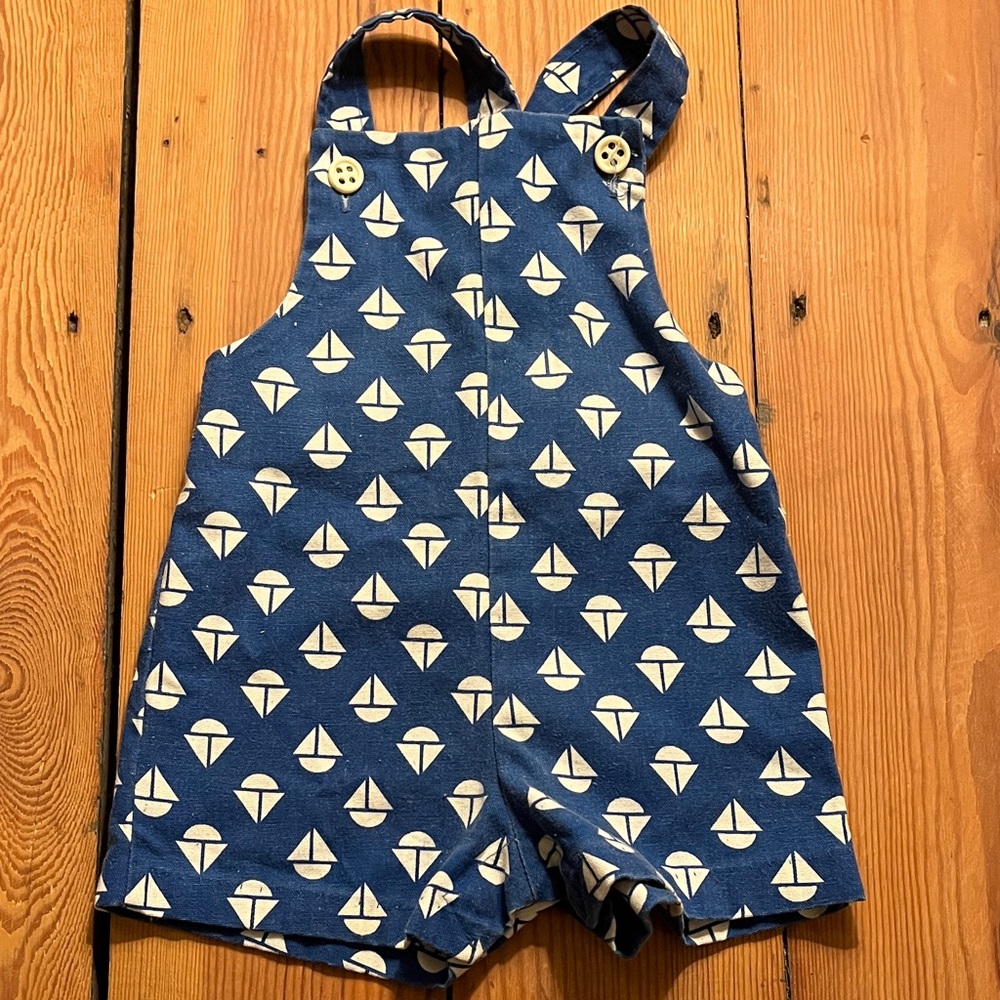 Vintage sailboat romper, 12-18 M